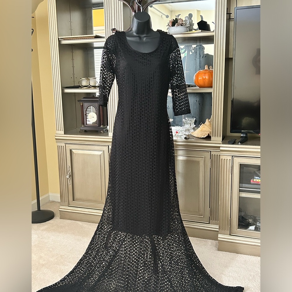 Elegant Black Maxi Dress
